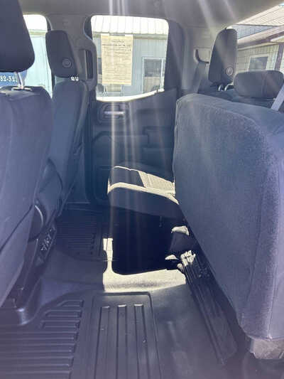 2021 Chevrolet 1500 Ext Cab, $22995. Photo 7