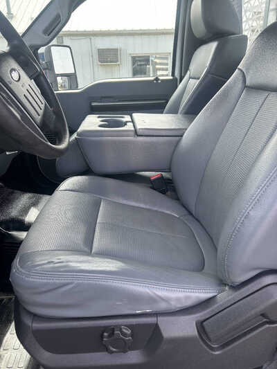 2014 Ford F250 Reg Cab, $15495. Photo 7