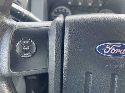 2014 Ford F250 Reg Cab, $15495. Photo 9