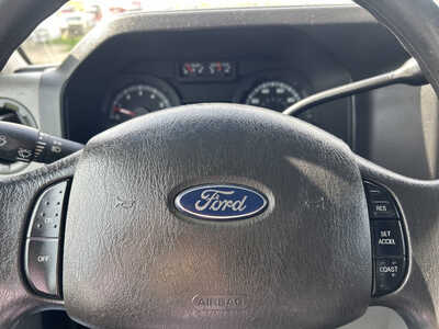 2013 Ford E-Series, $1. Photo 12