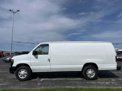 2013 Ford E-Series, $1. Photo 3