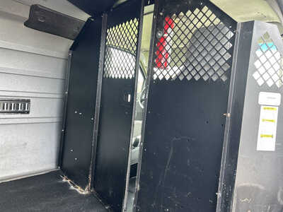 2013 Ford E-Series, $1. Photo 8