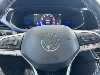 2022 Volkswagen Taos, $13995. Photo 10