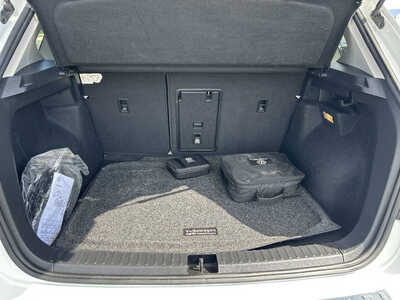 2022 Volkswagen Taos, $13995. Photo 5