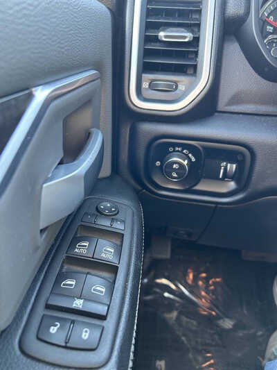 2022 RAM 2500 Crew Cab, $24995. Photo 10