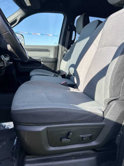 2022 RAM 2500 Crew Cab, $24995. Photo 8