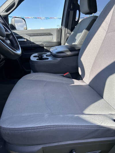 2022 RAM 2500 Crew Cab, $24995. Photo 9