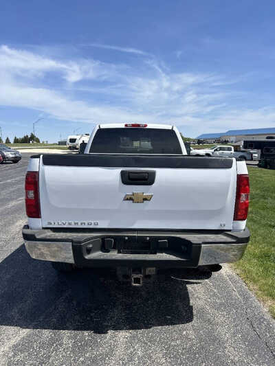 2011 Chevrolet 1500 Ext Cab, $12995. Photo 4