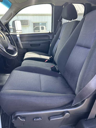 2011 Chevrolet 1500 Ext Cab, $12995. Photo 9