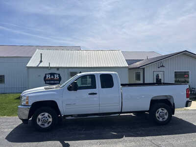 2011 Chevrolet 1500 Ext Cab, $12995. Photo 1