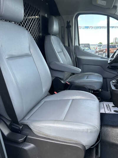 2018 Ford Transit-250, $1. Photo 11