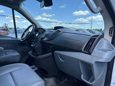 2018 Ford Transit-250, $1. Photo 12