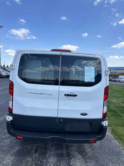 2018 Ford Transit-250, $1. Photo 4