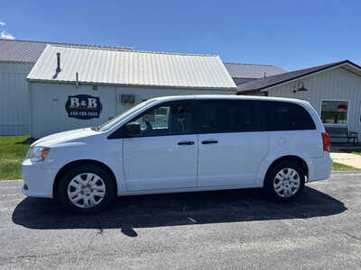 2019 Dodge Grand Caravan, $1. Photo 1