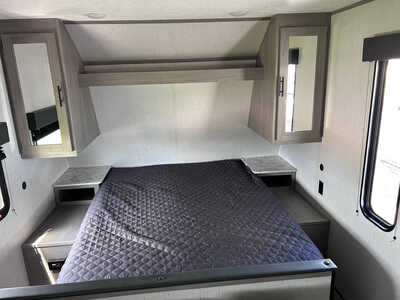2022 Coleman Lantern Ligh , $12495. Photo 11