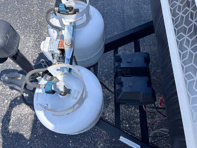 2022 Coleman Lantern Ligh , $12495. Photo 9