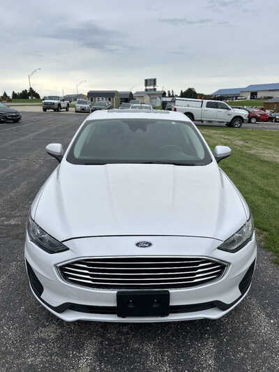 2020 Ford Fusion, $1. Photo 2