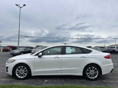 2020 Ford Fusion, $1. Photo 3