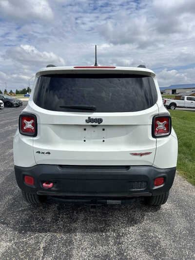 2016 Jeep Renegade, $1. Photo 4