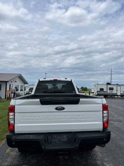 2020 Ford F250 Ext Cab, $1. Photo 4