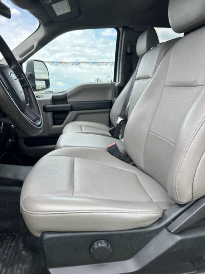 2020 Ford F250 Ext Cab, $1. Photo 8