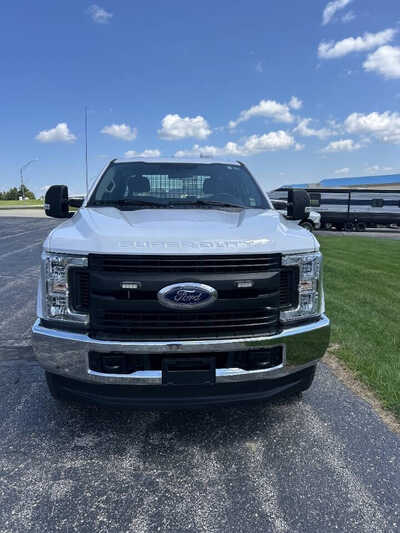 2018 Ford F-250 Super, $1. Photo 2