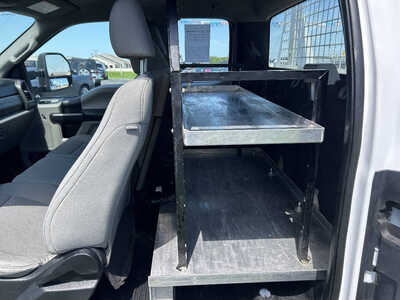 2018 Ford F-250 Super, $1. Photo 5
