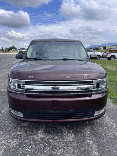 2019 Ford Flex, $1. Photo 2