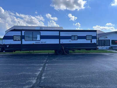 2022 Forest River Cherokee, $18000. Photo 2