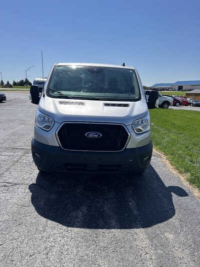 2021 Ford Transit, $1. Photo 2