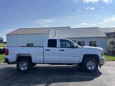 2015 Chevrolet 2500 Ext Cab, $1. Photo 1