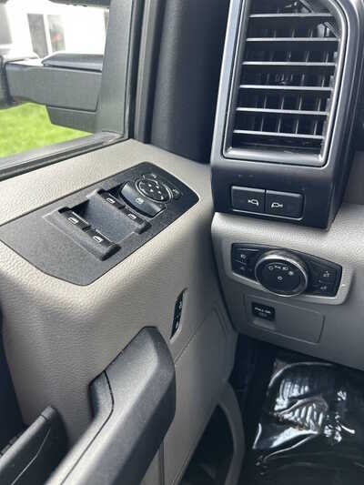 2019 Ford F150 Crew Cab, $1. Photo 12