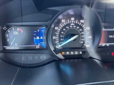 2019 Ford Edge, $1. Photo 11