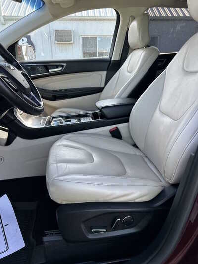 2019 Ford Edge, $1. Photo 8