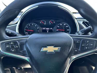 2021 Chevrolet Malibu, $1. Photo 10