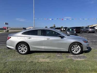 2021 Chevrolet Malibu, $1. Photo 3