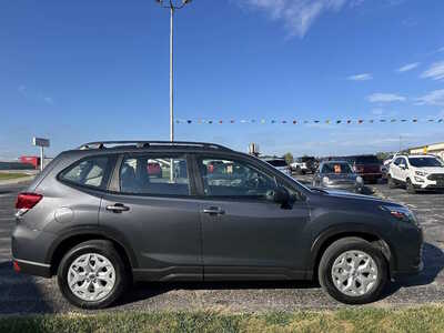 2023 Subaru Forester, $1. Photo 3