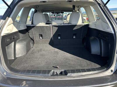 2023 Subaru Forester, $1. Photo 5