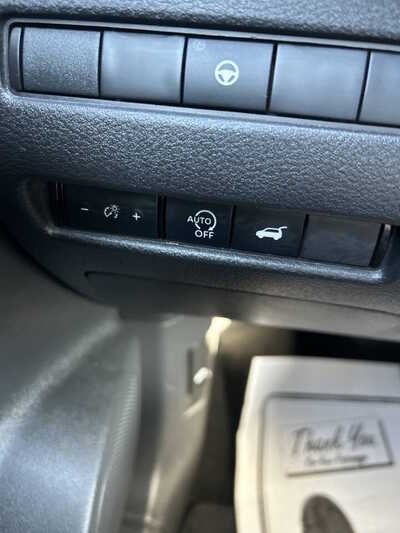 2023 Nissan Rogue, $1. Photo 11