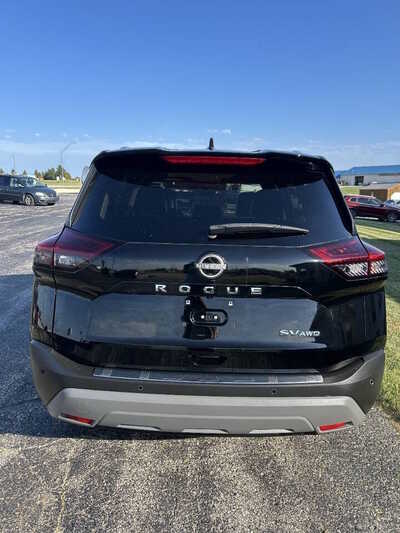 2023 Nissan Rogue, $1. Photo 4