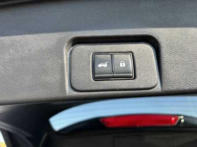2023 Nissan Rogue, $1. Photo 6