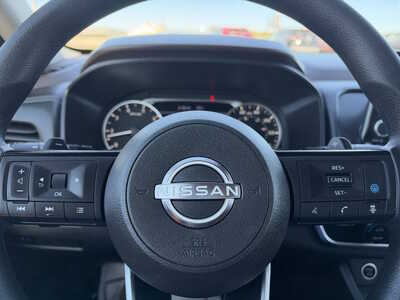 2023 Nissan Rogue, $1. Photo 12
