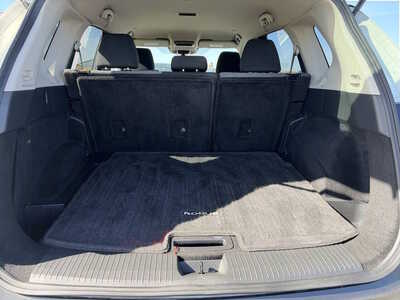 2023 Nissan Rogue, $1. Photo 5