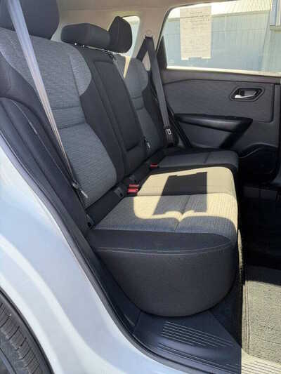 2023 Nissan Rogue, $1. Photo 6