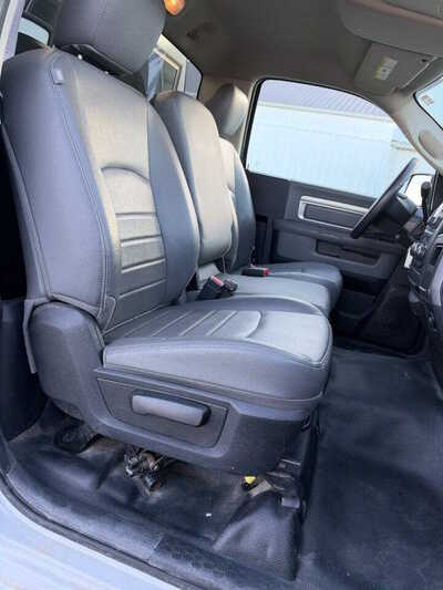 2015 RAM 1500, $13495. Photo 11