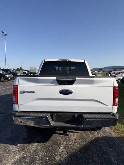 2015 Ford F150 Crew Cab, $1. Photo 4