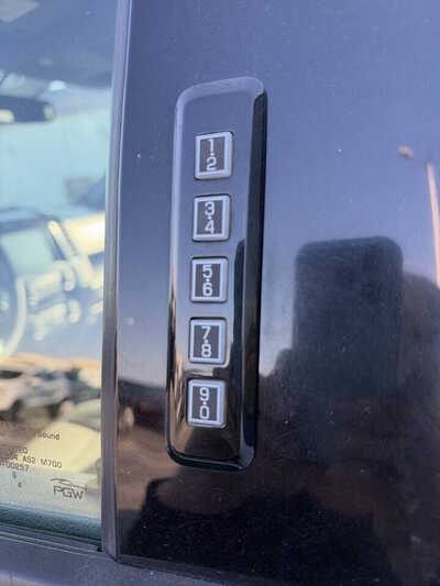 2015 Ford F150 Crew Cab, $1. Photo 6