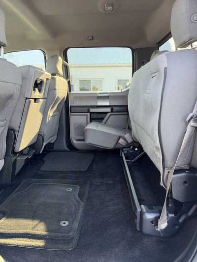 2015 Ford F150 Crew Cab, $1. Photo 8