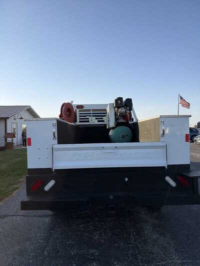 2017 Ford F350 Ext Cab, $1. Photo 4