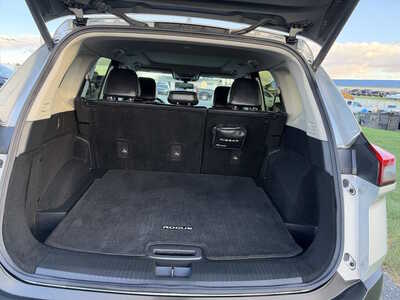 2023 Nissan Rogue, $1. Photo 6